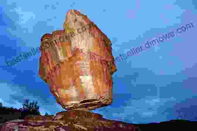 Balanced Rock Precariously Perched On A Pedestal Of Sandstone Best Easy Day Hikes Canyonlands And Arches National Parks (Best Easy Day Hikes: Where To Hike)